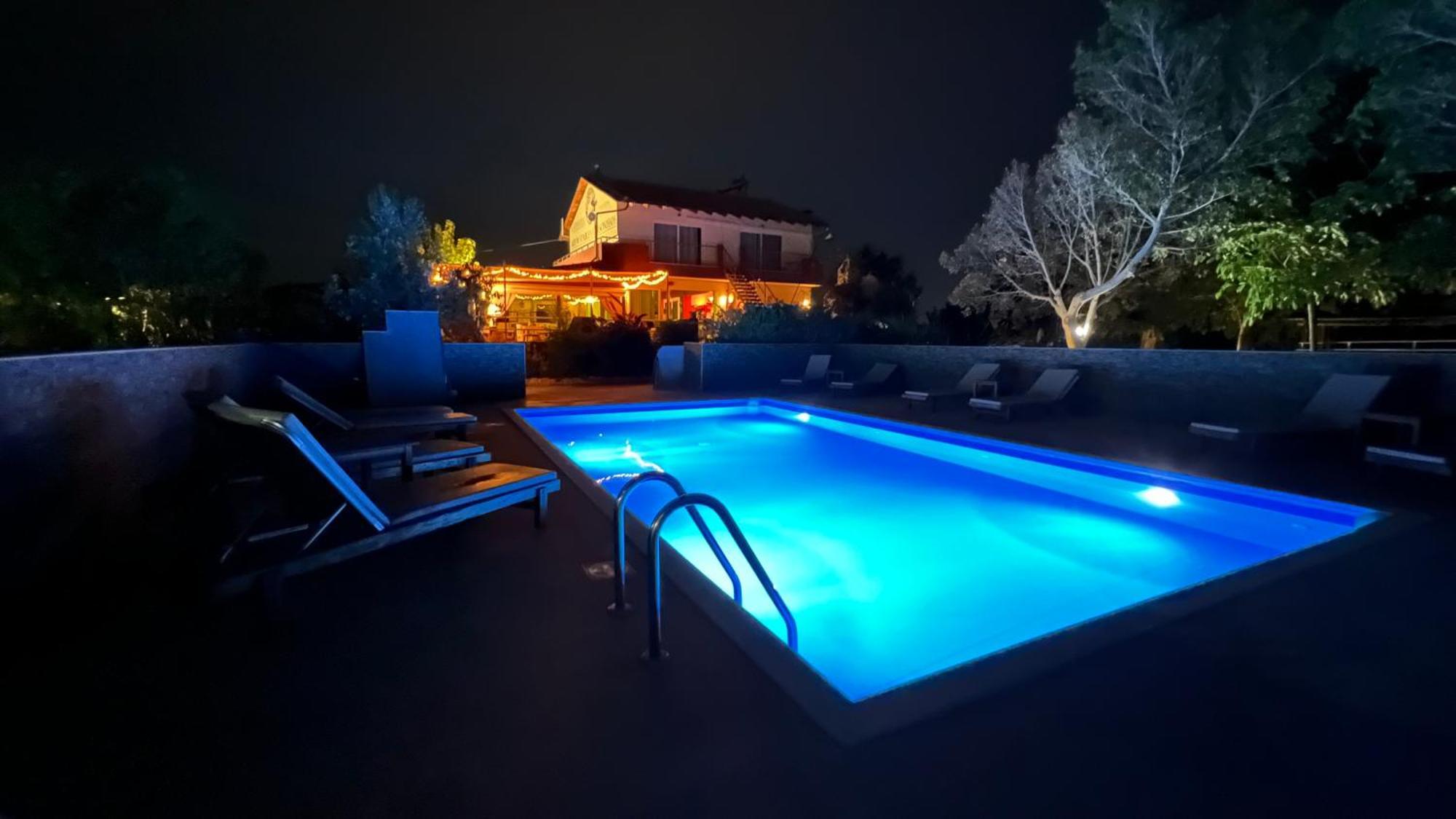Arion Stables & Apartments Hersonissos  Exterior foto
