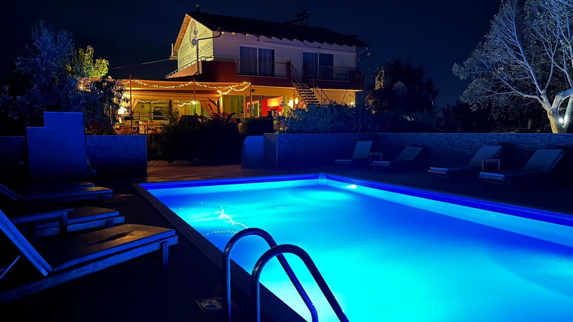 Arion Stables & Apartments Hersonissos  Exterior foto