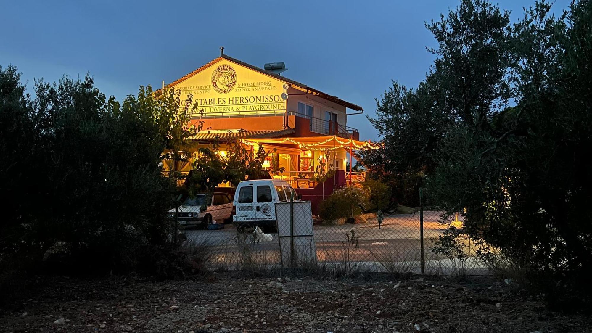 Arion Stables & Apartments Hersonissos  Exterior foto