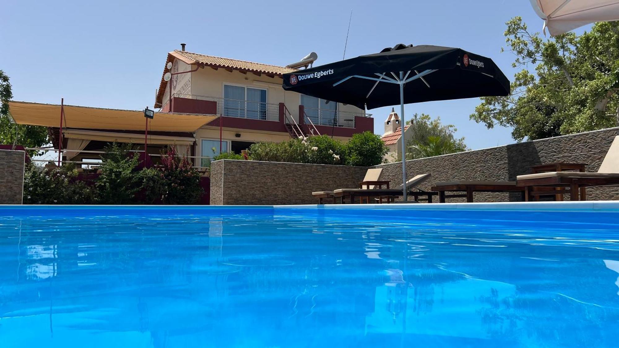 Arion Stables & Apartments Hersonissos  Exterior foto