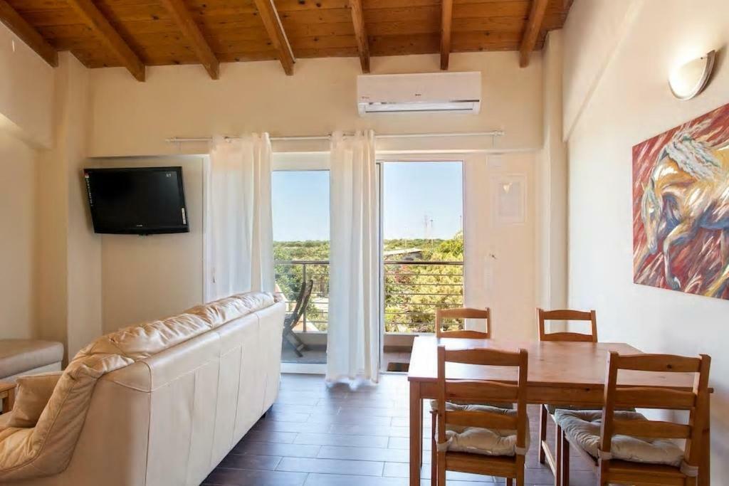 Arion Stables & Apartments Hersonissos  Exterior foto